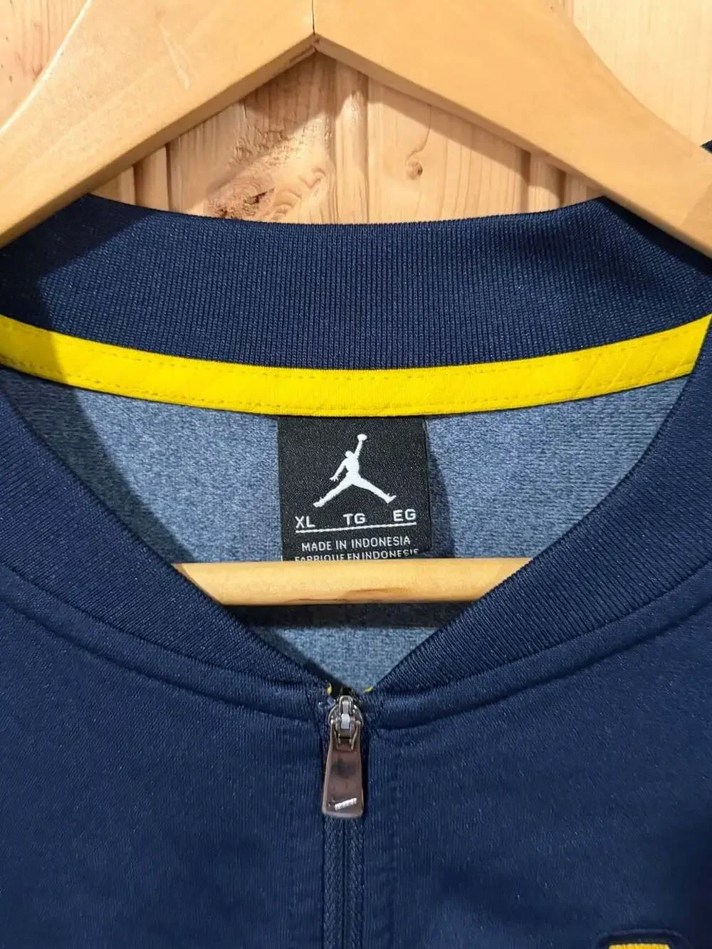 Jordan Brand Michigan Wolverines Dri-FIT 1/4 Zip Sideline Pullover